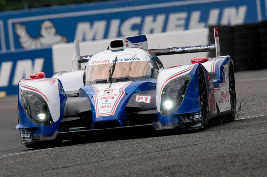  Toyota TS030 Hybrid 2012 года  (фото 10 из 39)